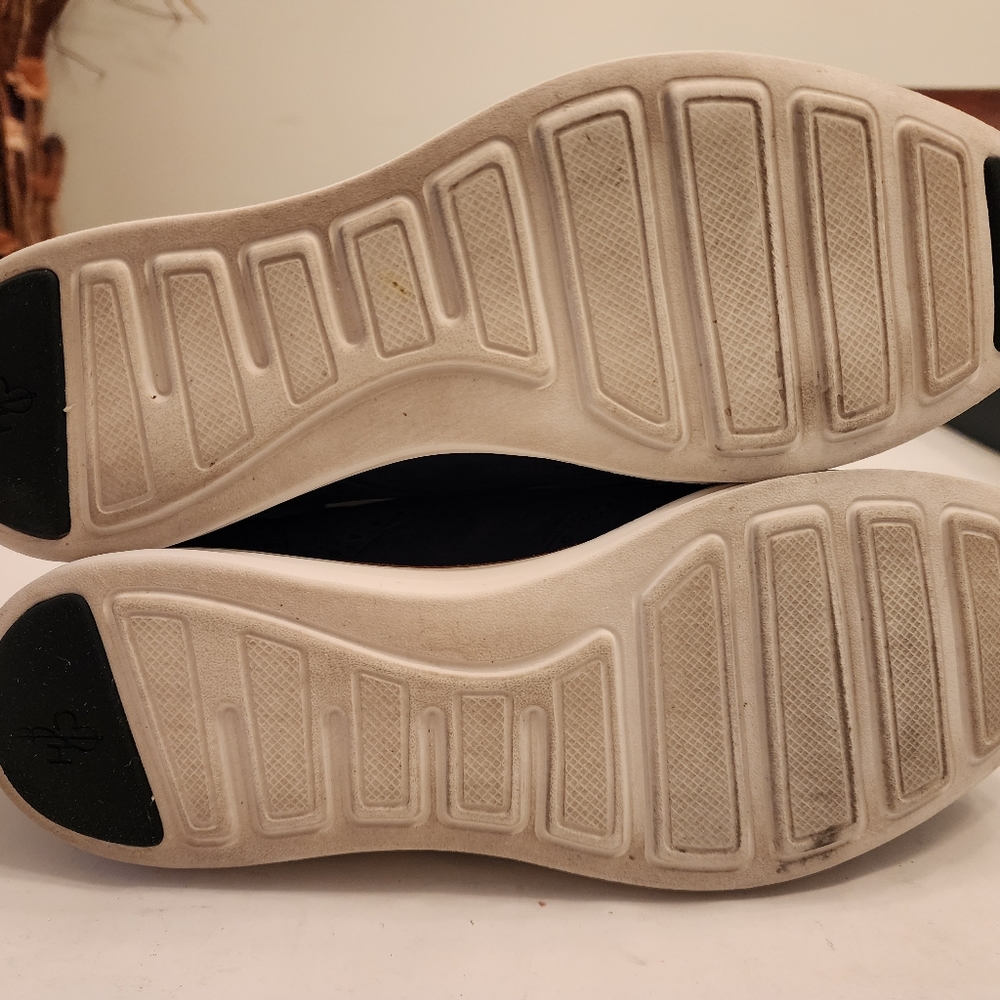 Cole Haan wing tips - Picture 8 of 9